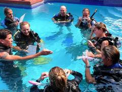 Scuba Diving Courses For Rescue Certified Divers in Utila, Honduras